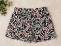 Lined shorts with pockets